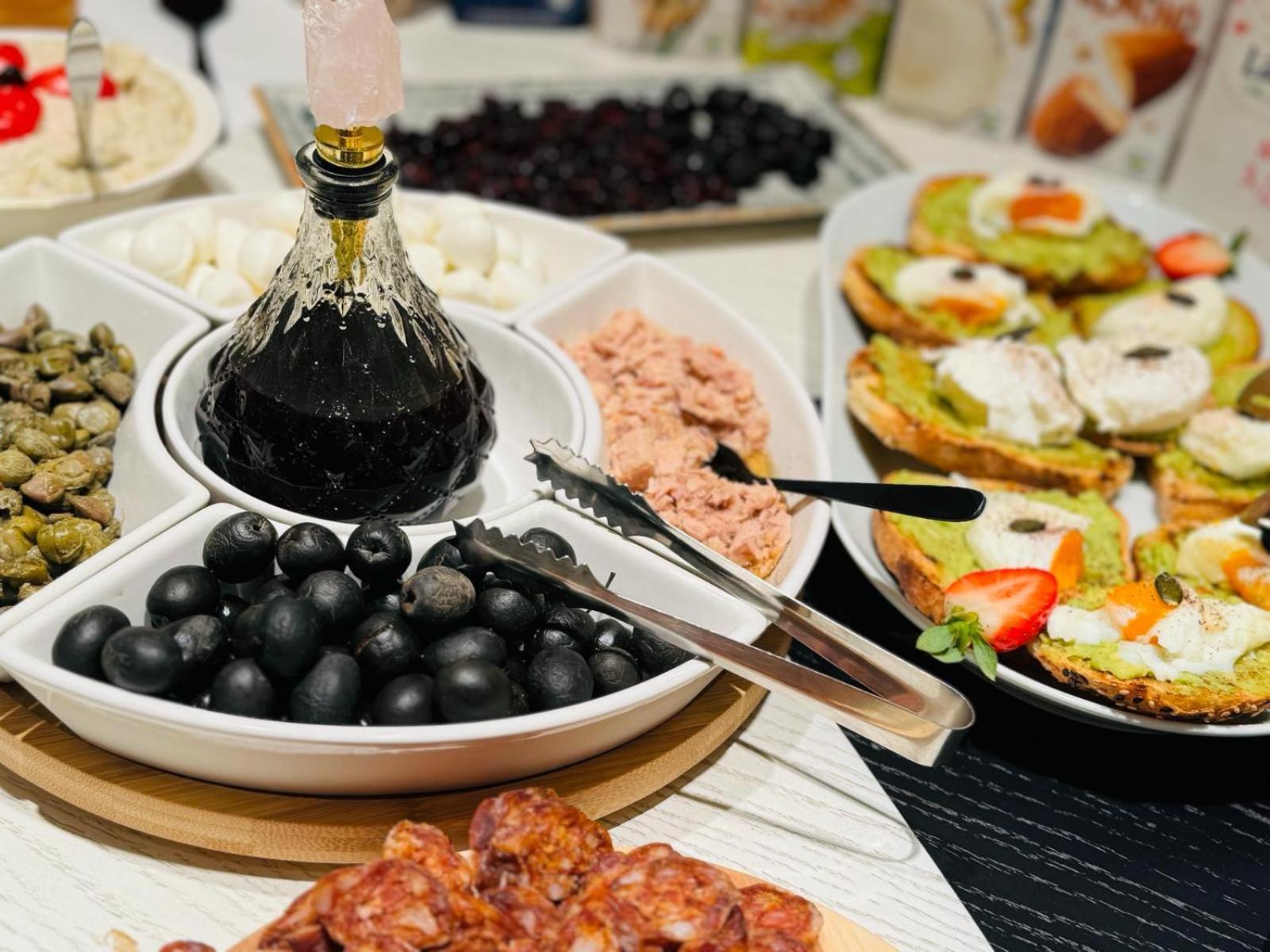 Cosmopolita Boutique Hotel Timisoara Bagian luar foto