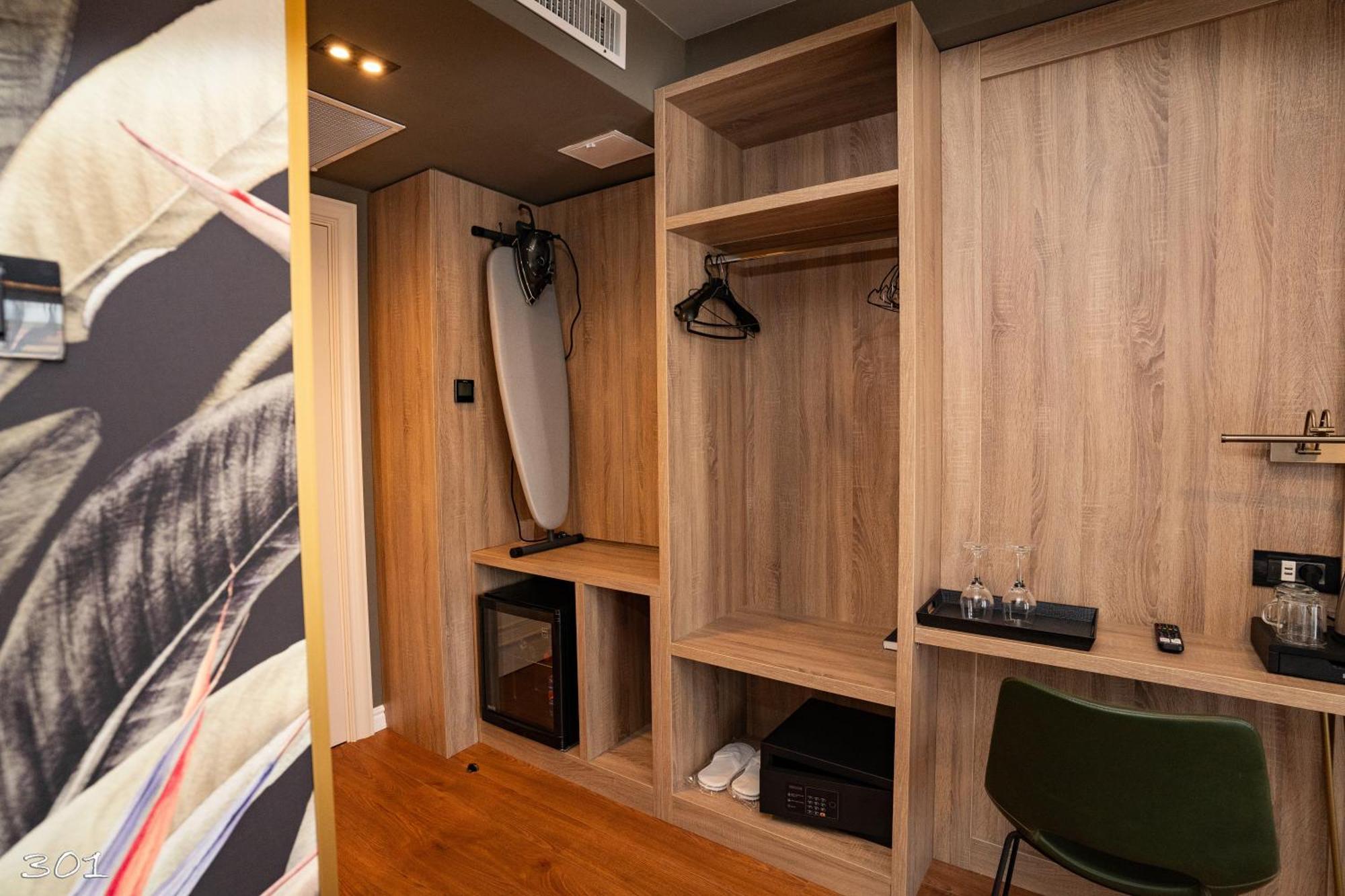 Cosmopolita Boutique Hotel Timisoara Bagian luar foto