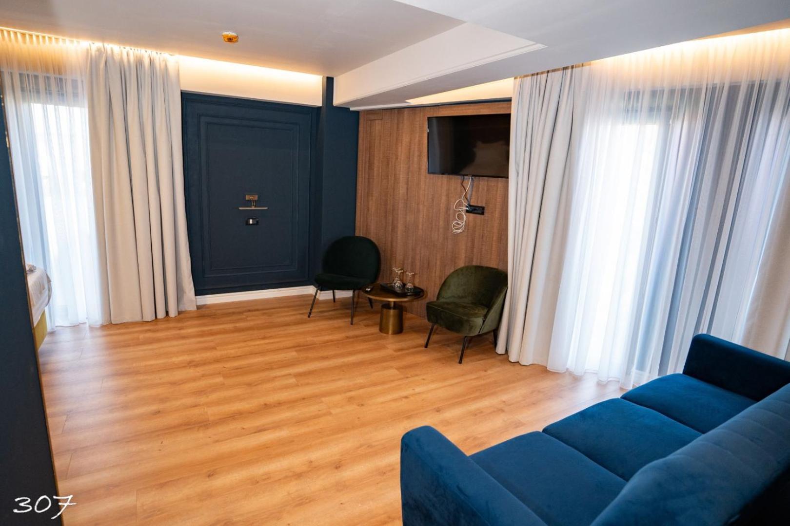 Cosmopolita Boutique Hotel Timisoara Bagian luar foto