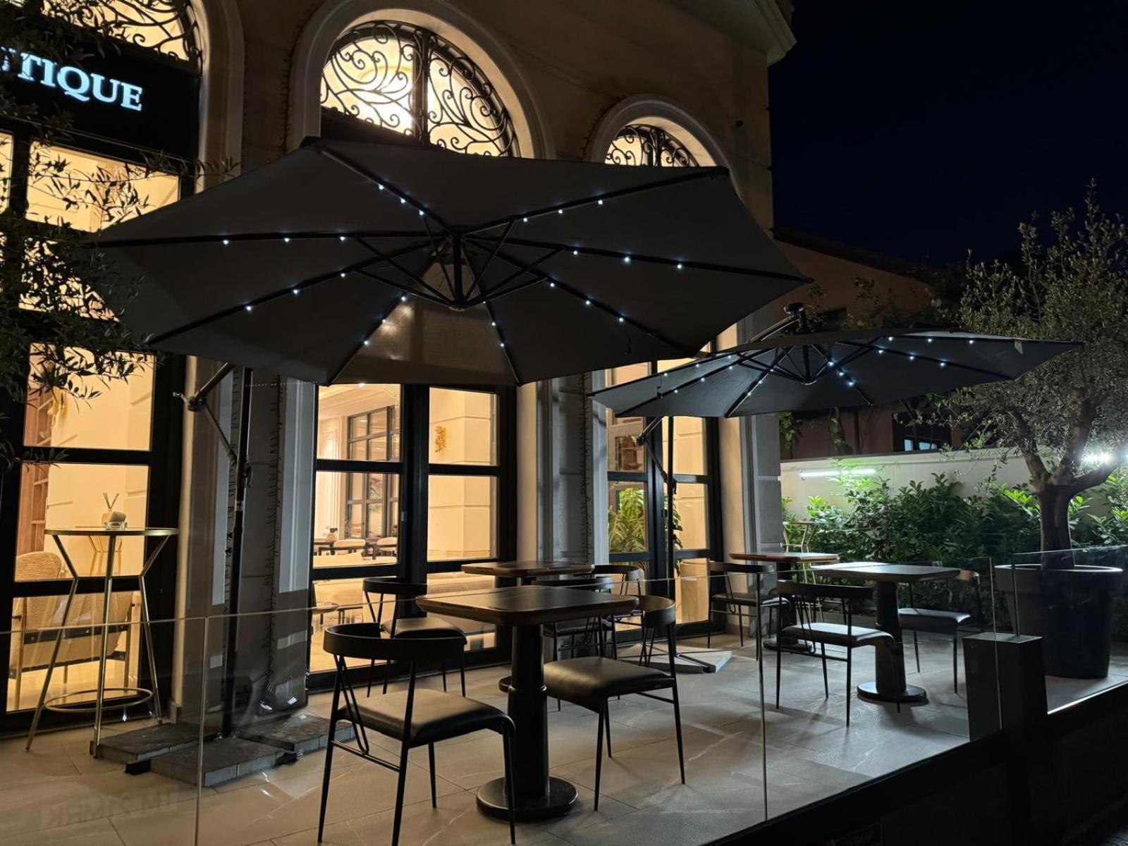Cosmopolita Boutique Hotel Timisoara Bagian luar foto
