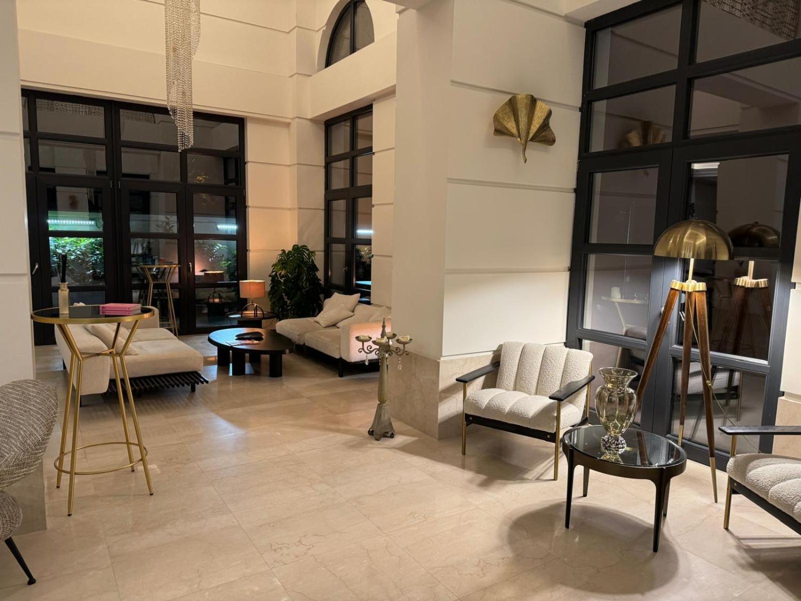 Cosmopolita Boutique Hotel Timisoara Bagian luar foto